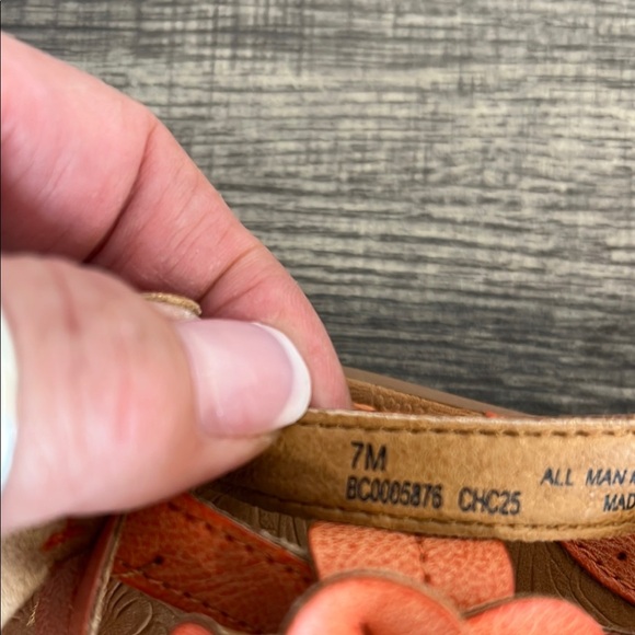 b.o.c. Gorgeous Vacation Floral Sandles 🌺🏝️ - Picture 6 of 7